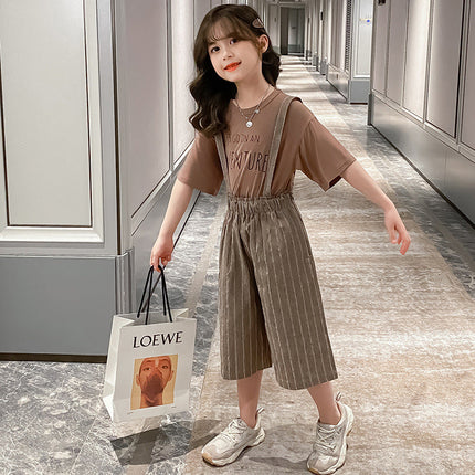 T-shirt, wide-leg pants, two-piece