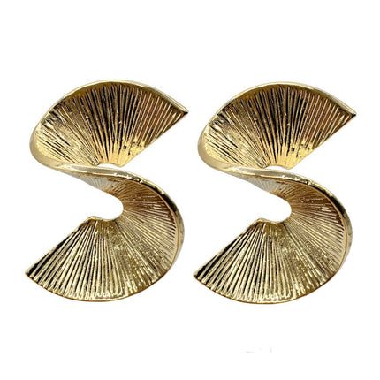 S-shaped geometric metal earrings