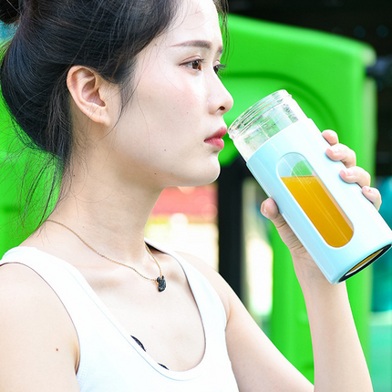 Portable Home Small Rechargeable Juicer