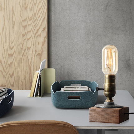 Water pipe table lamp