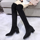Black plus velvet / 36