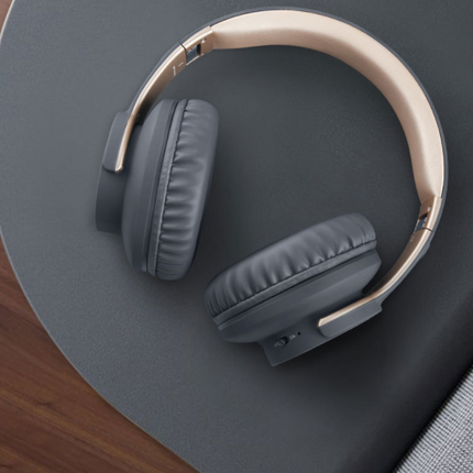 Subwoofer wireless music headphones