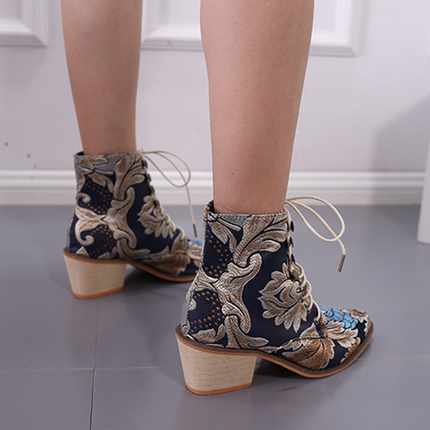 Plus size pointed toe thick heel women's shoes