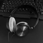 Black / No microphone