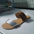 Leopard print / 39