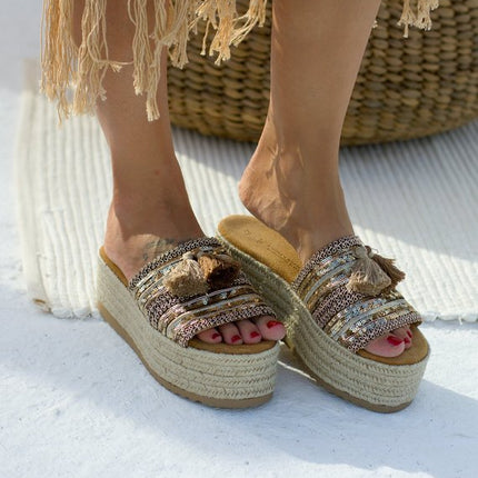 New Product Thick Bottom Flat Bottom Hollow Out Wear Sandals And Slippers Women
