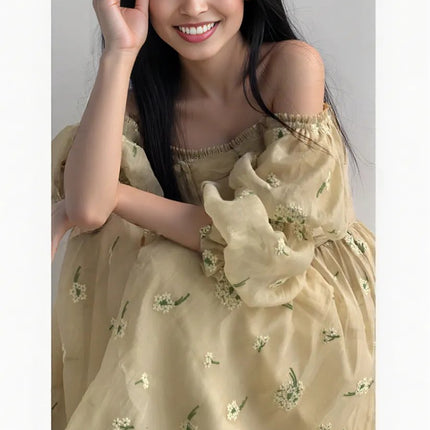 Beautiful New soft yellow Plus Size Autumn Loose Puff Sleeve Pleated Floral Long Sling Dress for Women