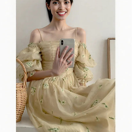 Beautiful New soft yellow Plus Size Autumn Loose Puff Sleeve Pleated Floral Long Sling Dress for Women