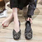 Black / 35
