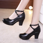 Black / 32
