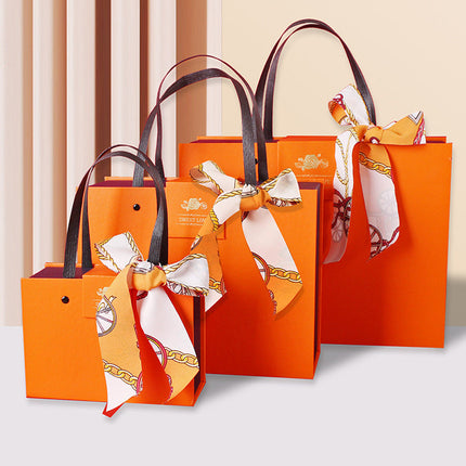 Hand Carry Gift Box Valentine's Day Fashion Portable Gift Box