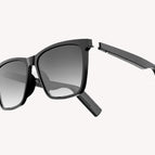 Black frame gray piece
