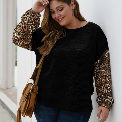 Plus size women's leopard stitch sweater