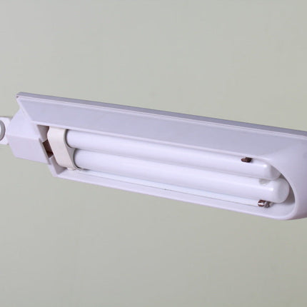Special Lighting For Beauty Salons And Home Nail Tables