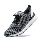 Black and white / 43