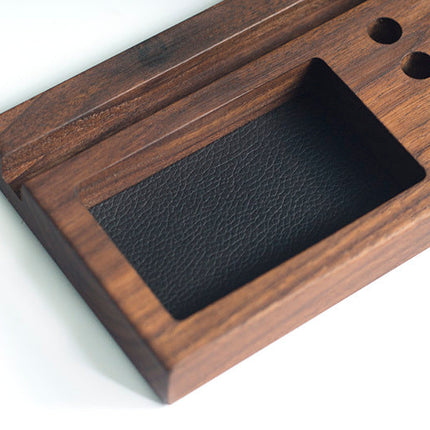 Solid wood integrated bracket