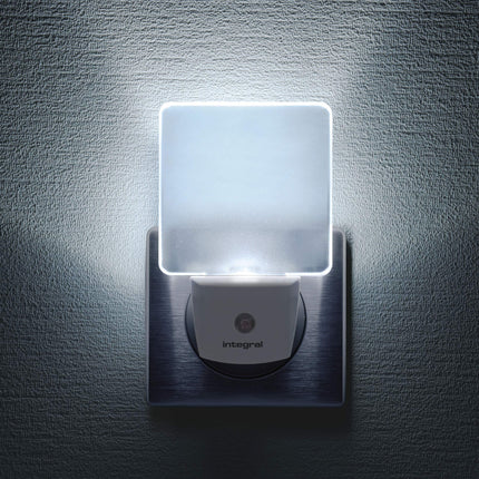 Plug-In Automatic Sensor Energy Saving And Power Saving Safety Americas