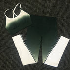 Green / M