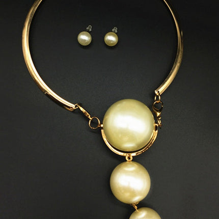 Big Pearl Pendant Necklace Exaggerated Jewelry