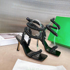 Black / 35