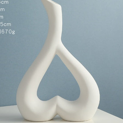 Nordic Style Heart Hollow Out Electroplated Ceramic Vase Decoration