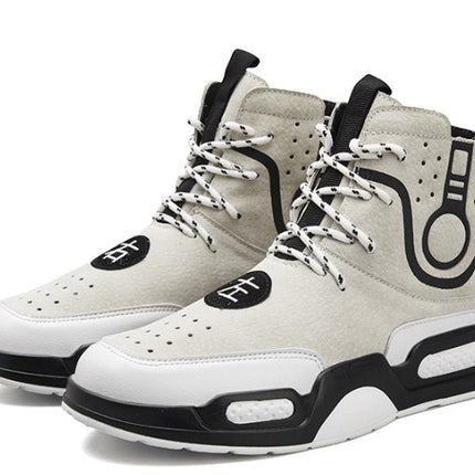 Sports shoes