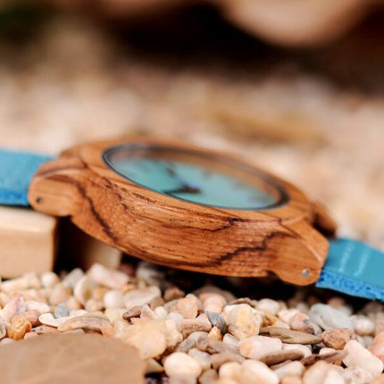 Bobo bird leather strap couple bamboo table