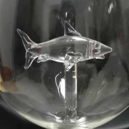 Red Wine Glasses with Shark Inside Goblet Glass Lead-Free Clear Glass for Home Bar Party HFing