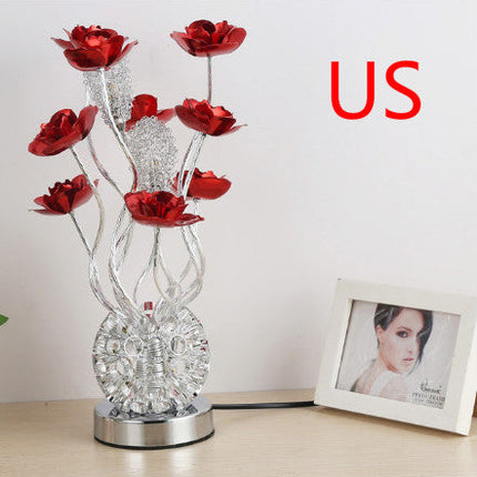 Stylish and simple modern dining table and bedside lamp
