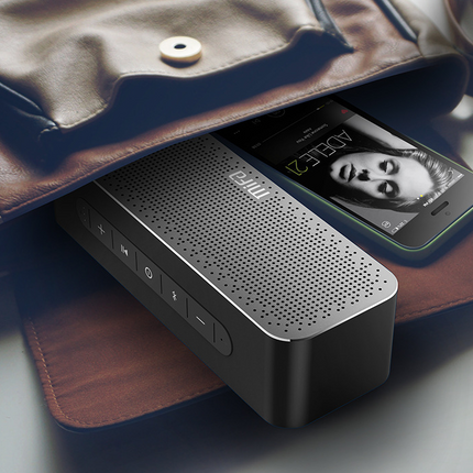Portable bluetooth speaker