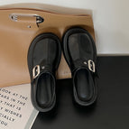 Black / 35