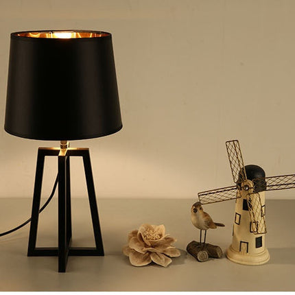 Metal New Chinese Bedroom Bedside Simple Table Lamp