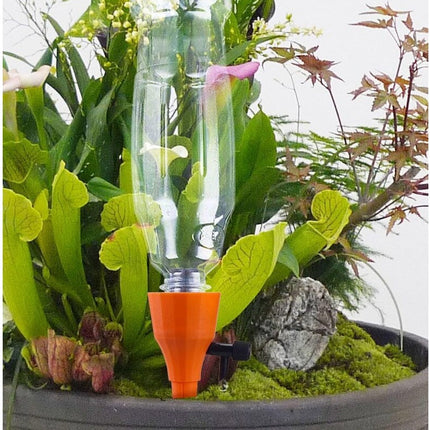 Automatic adjustable watering drip