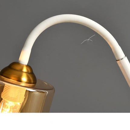 Simple And Luxurious Nordic Simple Vertical Table Lamp
