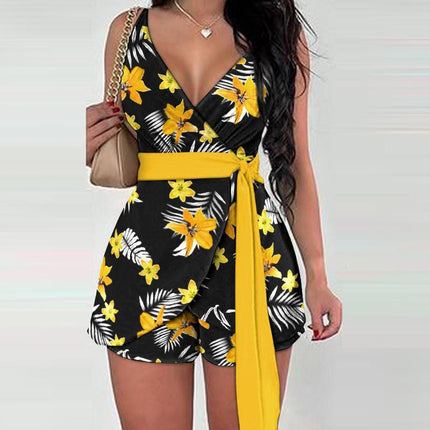 Spring And Summer V-neck Belt Shorts Fashion Casual Set