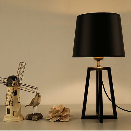 Metal New Chinese Bedroom Bedside Simple Table Lamp