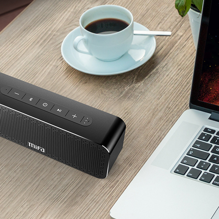 Portable bluetooth speaker