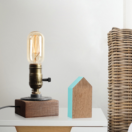 Water pipe table lamp