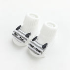 White cat / M