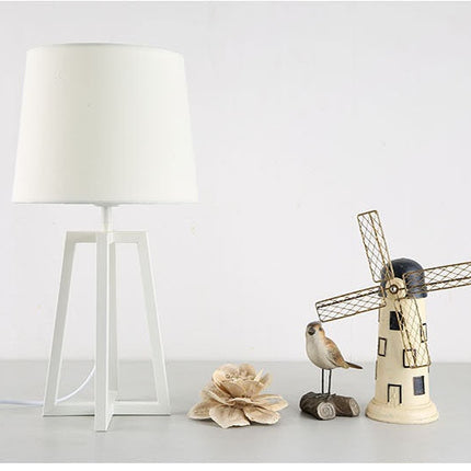 Metal New Chinese Bedroom Bedside Simple Table Lamp