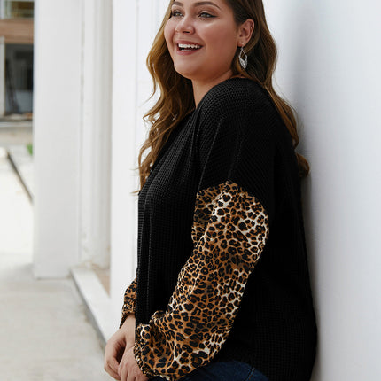 Plus size women's leopard stitch sweater