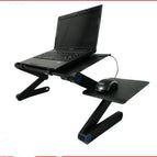 Black / Has a mouse pad