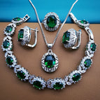 Green / Ring Size 6