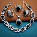 Black / Ring Size 6