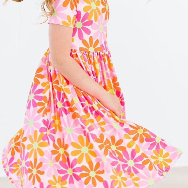 Retro Daisies S/S Pocket Twirl Dress