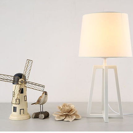 Metal New Chinese Bedroom Bedside Simple Table Lamp