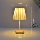 White pleated cloth lampshade / Fixed brightness / USB