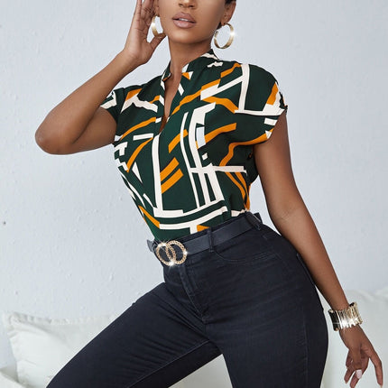 Geometric Pattern  Plus Size Loose Short T-shirt