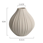 Beige aromatherapy vase
