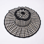 Black Plaid Folding Hat / M